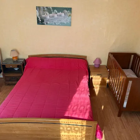 Maison De Avec 3 A Et Terrasse Ferienhaus