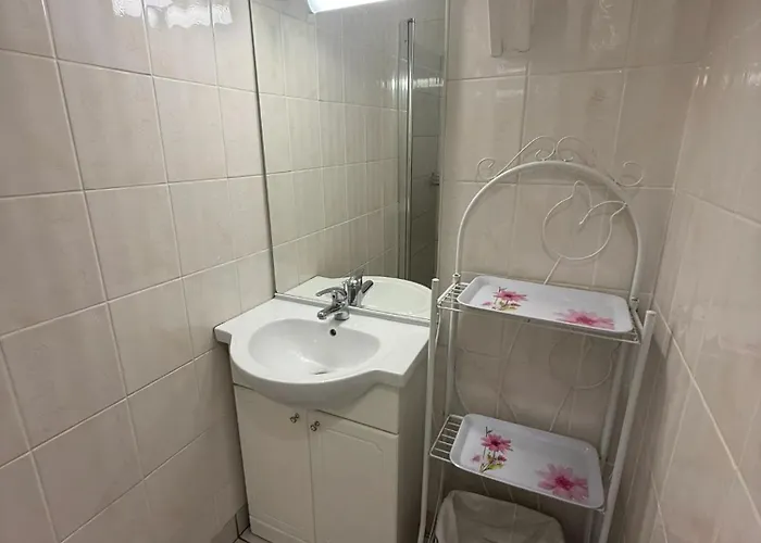 Maison De Avec 3 A Et Terrasse Ferienhaus *